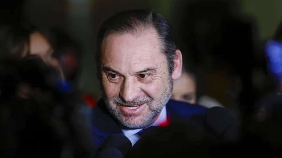 Ábalos denuncia una "cacería política" y presenta alegaciones en el Congreso contra el suplicatorio del Supremo