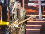 Carrie Underwood actúa durante la celebración de Nochevieja en Times Square el martes 31 de diciembre de 2024, en Nueva York.