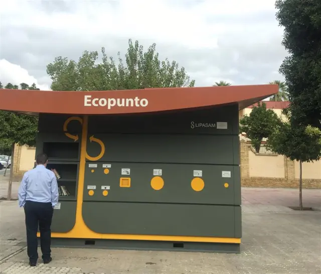 Uno de los ecopuntos ubicados en la ciudad