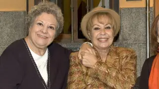 Emma Penella junto a Gemma Cuervo y Mariví Bilbao en 'Aquí no hay quien viva'