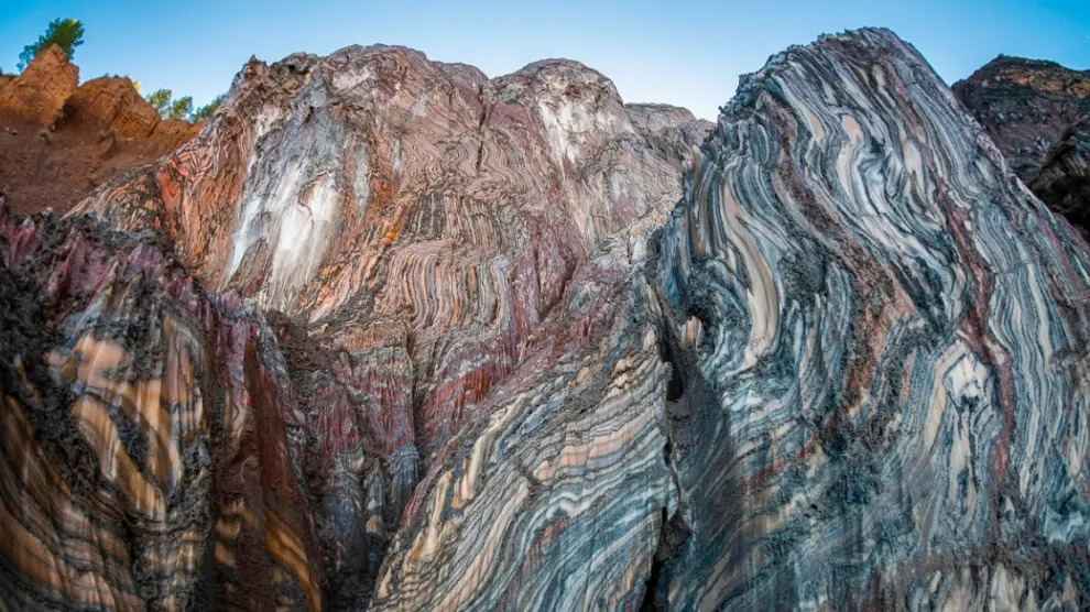 La extraña montaña de Cataluña que crece día a día y se puede visitar por dentro