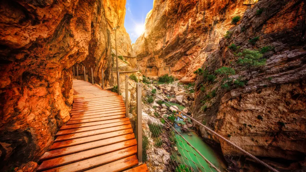 Cinco rutas de España increíbles para empezar bien el año y quemar las calorías del turrón y las Navidades