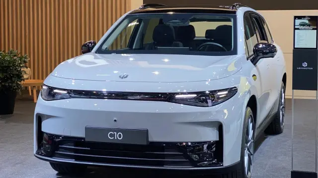 El C10 Range Extender tiene una autonomía total de hasta 950 kilómetros.