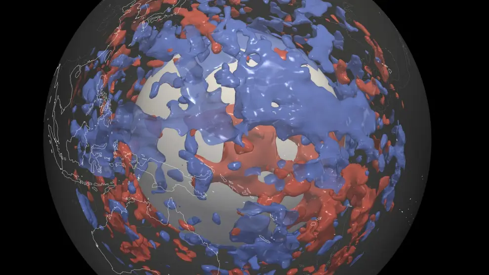 Empleando un nuevo modelo, los investigadores han descubierto zonas en el manto inferior de la Tierra donde las ondas sísmicas viajan más lentas (en rojo) o más rápidas (en azul).