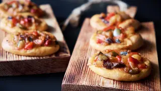 Mini pizza.