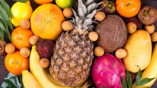 Piña y otras frutas.