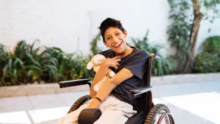 Un niño con parálisis cerebral.