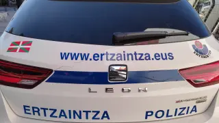 Vehículo de la Ertzaintza.