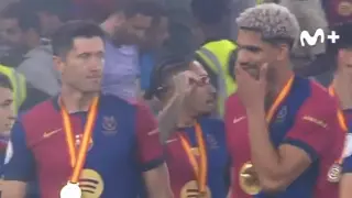 Lewandowski y Araujo hablan sobre su posible salida en el mercado de invierno.