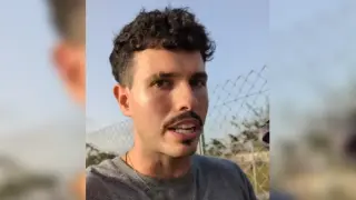 Rafael Cal, educador canino de 'Habla con ellos' durante su voluntariado en la DANA.