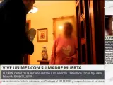 'TardeAR' habla con la mujer que vivió un mes con su madre muerta.